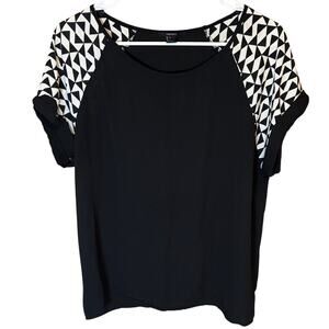Forever 21 Black Geometric Print Blouse Rolled Sleeve Top Large